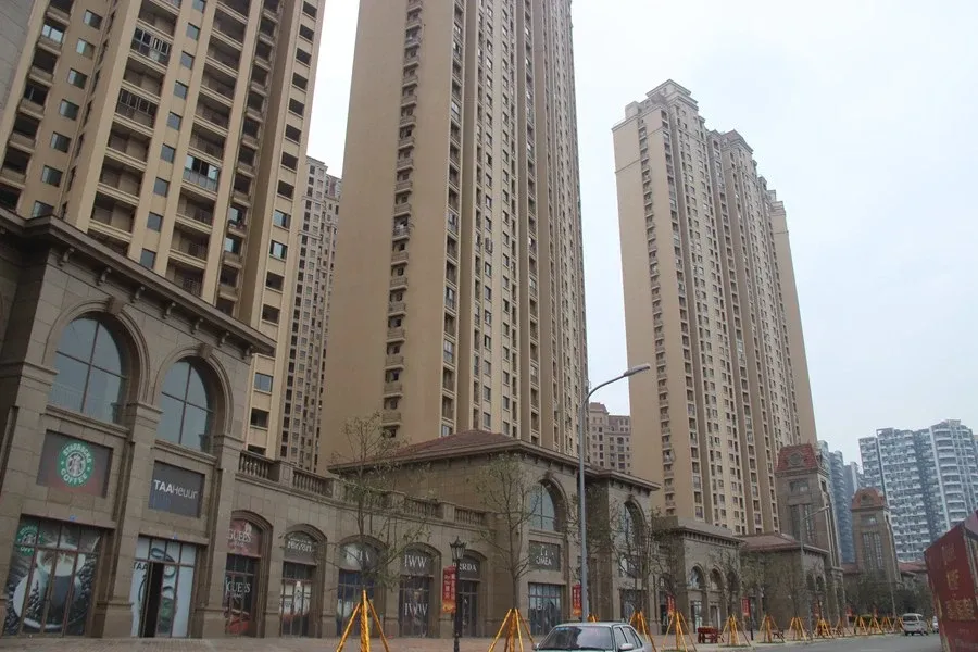 龙光天悦龙庭3室2厅2卫南北朝向3800.00元/月出租