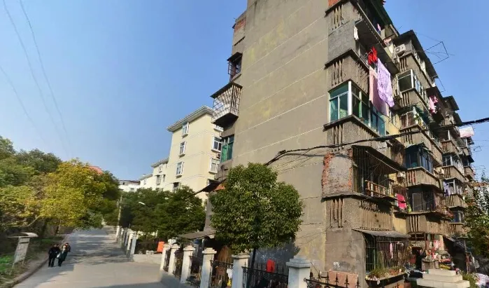 十六化建2室2厅1卫东南朝向1200.00元/月出租