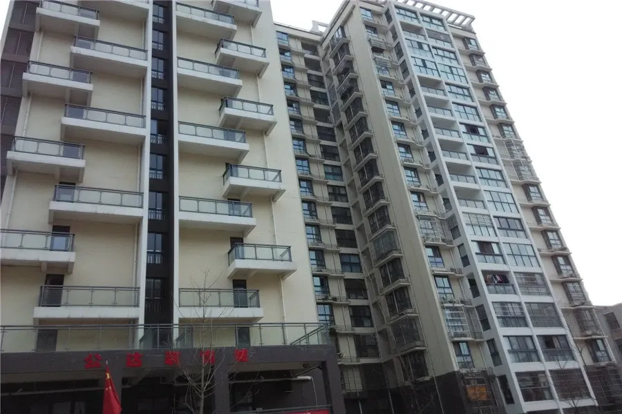 思学园智能村1室1卫东南朝向820.00元/月出租