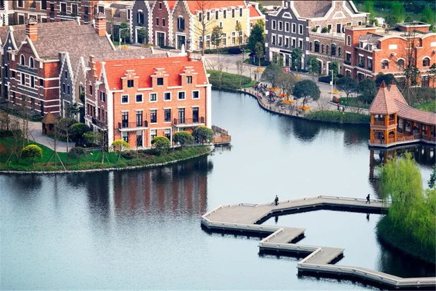 南湖国际中心4室2厅2卫南朝向1680.00元/月出租