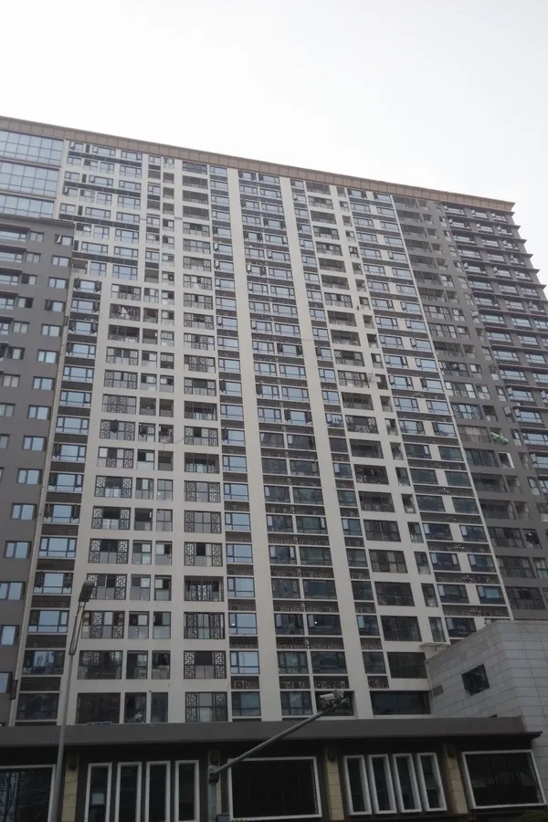 城置尚豪庭3室1厅1卫西朝向3500.00元/月出租