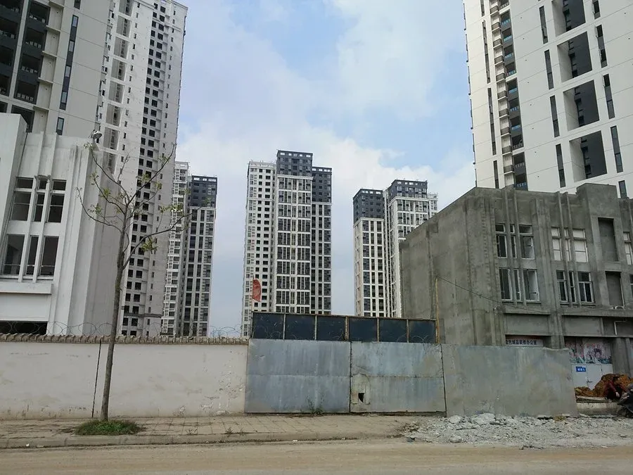 万科金色城品2室1厅1卫南朝向2400.00元/月出租