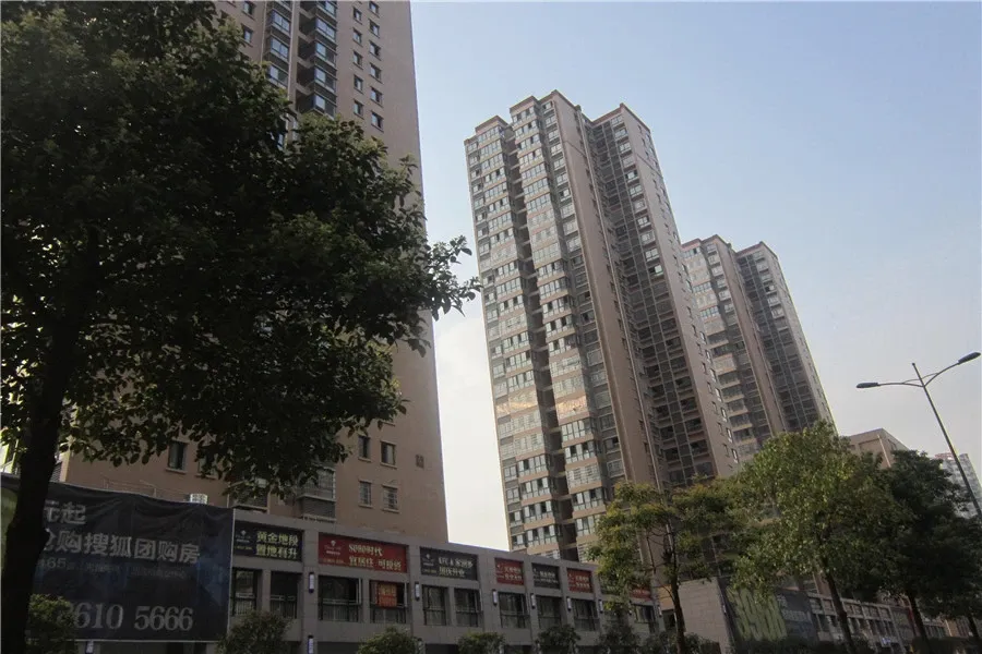昌和商业中心1室1厅1卫南朝向1100.00元/月出租