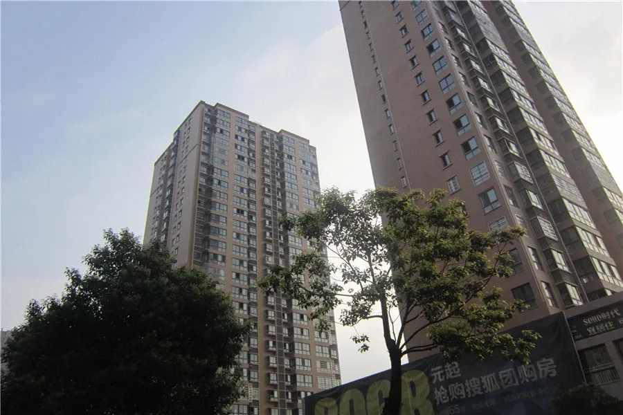 昌和商业中心1室1厅1卫南朝向1100.00元/月出租
