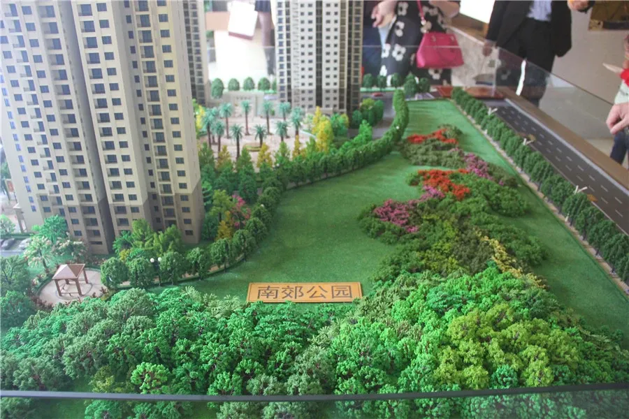 泰龙华府3室2厅2卫南北朝向2500.00元/月出租