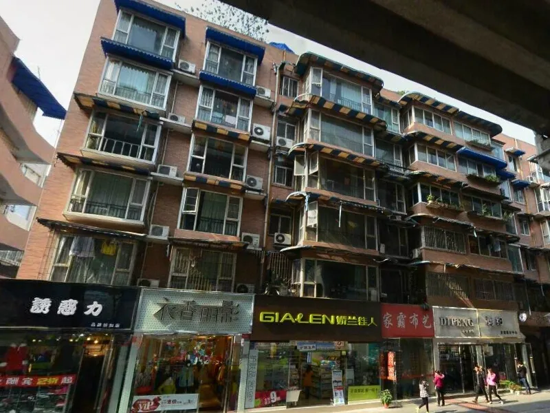 千和家和楼3室1厅1卫东南朝向2200.00元/月出租