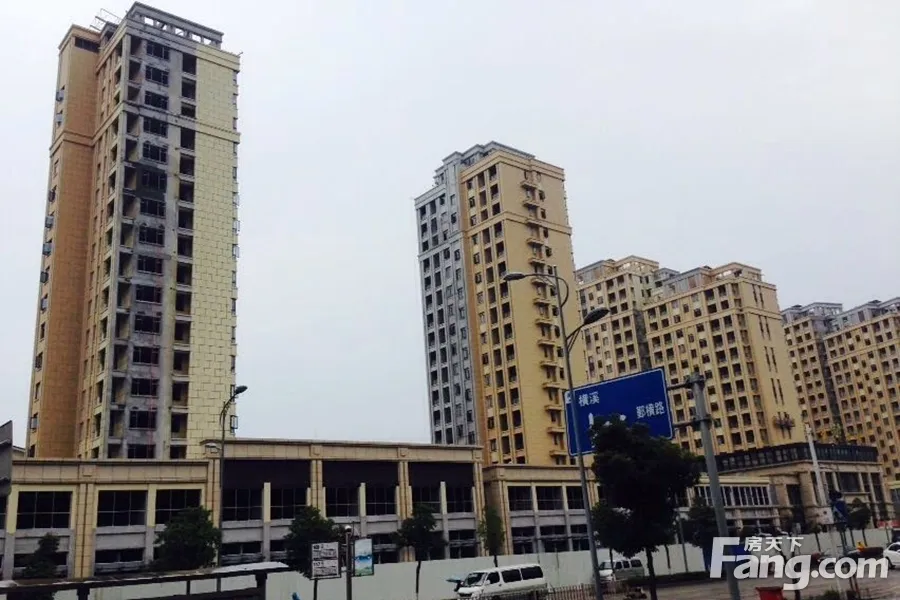 鼎豪名苑3室2厅2卫南朝向5900.00元/月出租