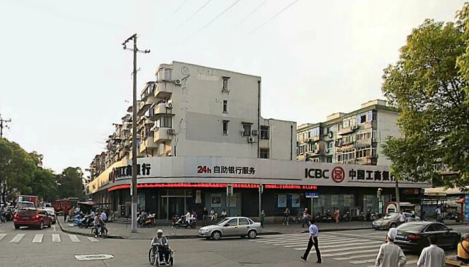 洛场路250弄小区外景图