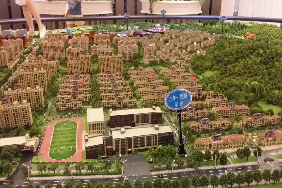 股市太high我心脏不好 不如套现来买抗跌盘