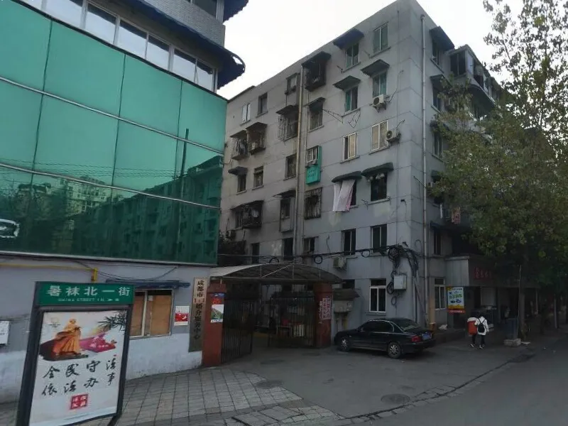 暑袜北一街138号院2室1厅1卫西南朝向2200.00元/月出租