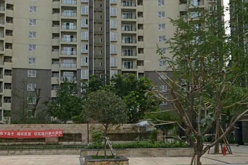 花果新居1室1厅1卫东朝向2640.00元/月出租