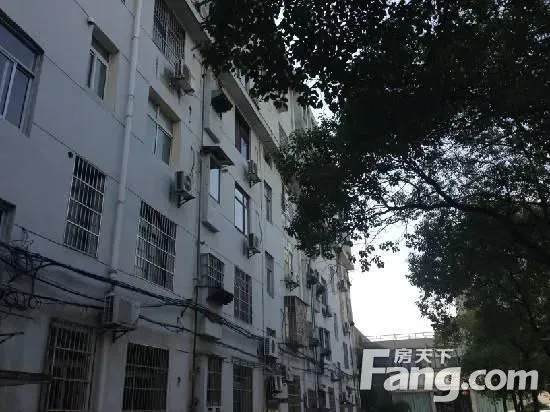 水上运动学校宿舍二手房实景图