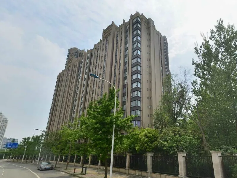 绿地国际花都一期3室2厅1卫东南朝向1800.00元/月出租