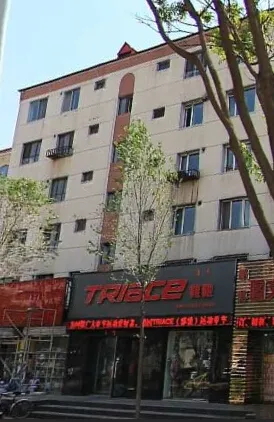 土地局家属院2室1厅1卫南北朝向1300.00元/月出租