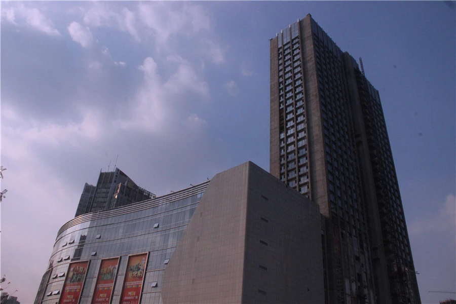 实景图:商业裙楼上侧（2015.9）