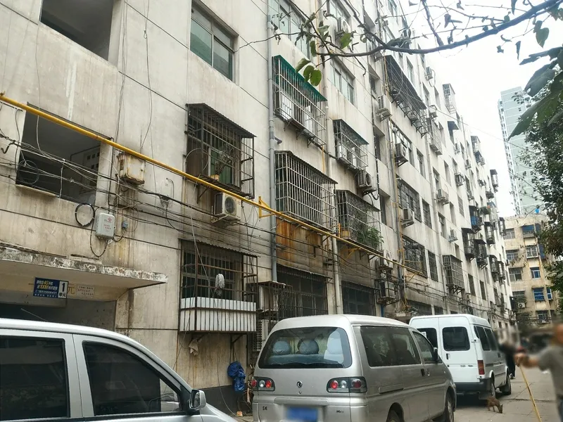嵩山路二运家属院2室1厅1卫南朝向800.00元/月出租