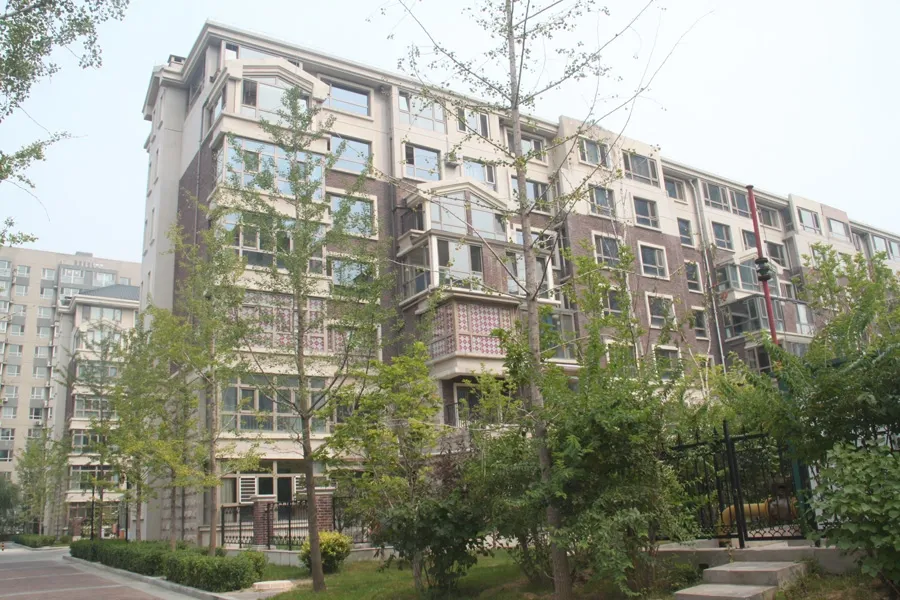 天景美地3室2厅2卫南北朝向4300.00元/月出租