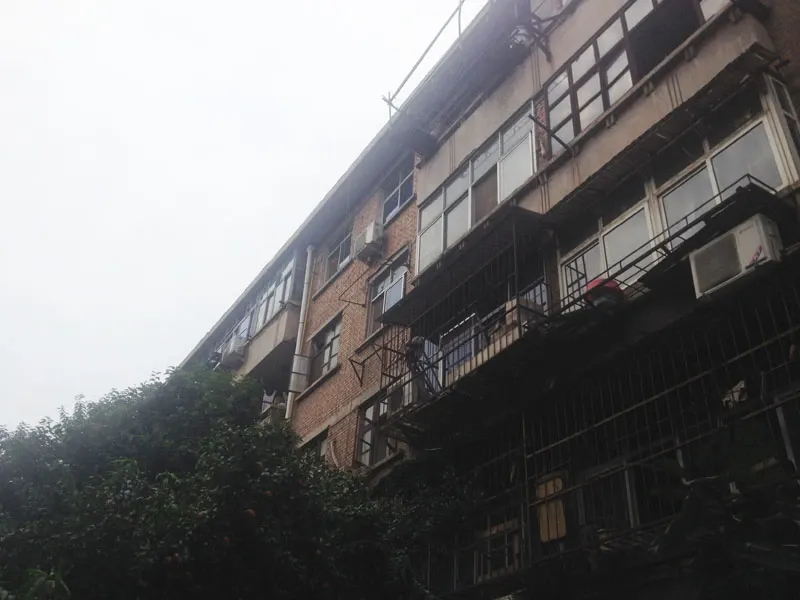丹城路9号院3室1厅1卫南朝向1000.00元/月出租