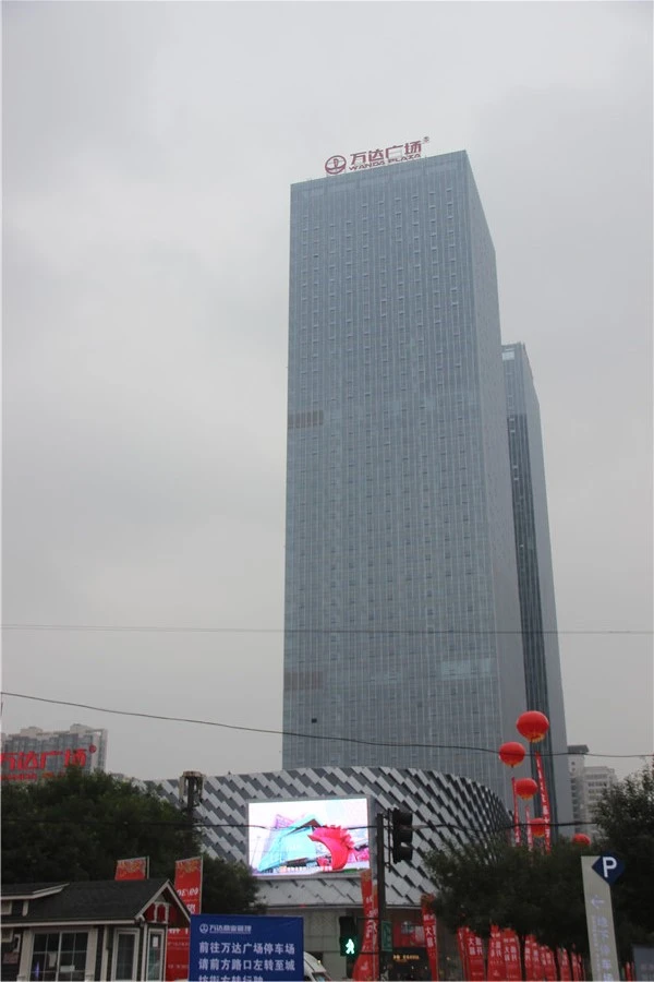 太原万达中心商业写字楼实景图(2015-09-30)