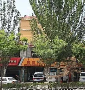 托电花园3室1厅2卫南北朝向700.00元/月出租