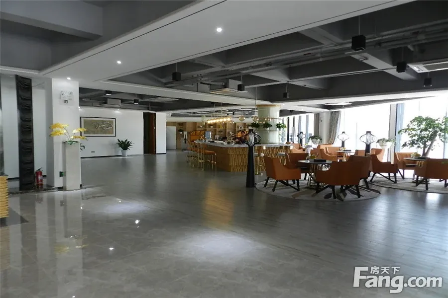 恒伟湘江时代2室1厅1卫南朝向3300.00元/月出租