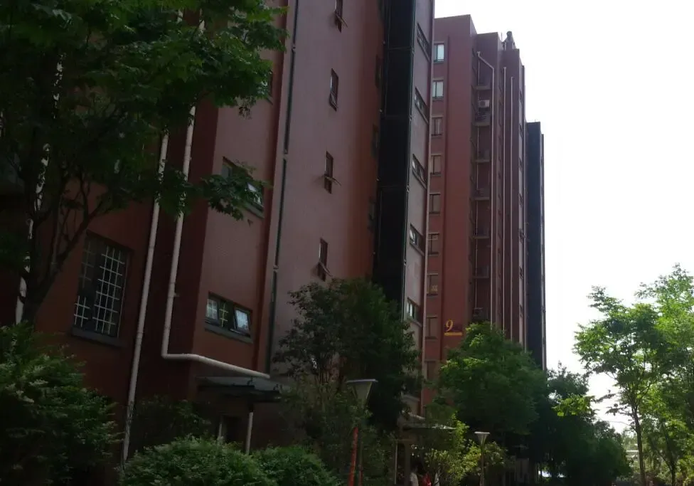 建业枫林上院3室1厅1卫南朝向1600.00元/月出租
