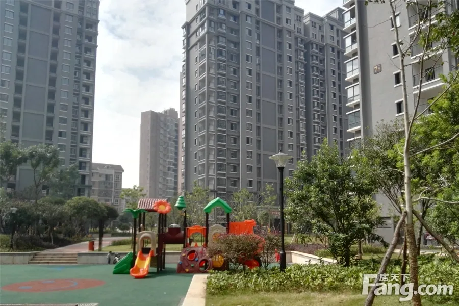 丰源国际2室1厅1卫东南朝向1600.00元/月出租