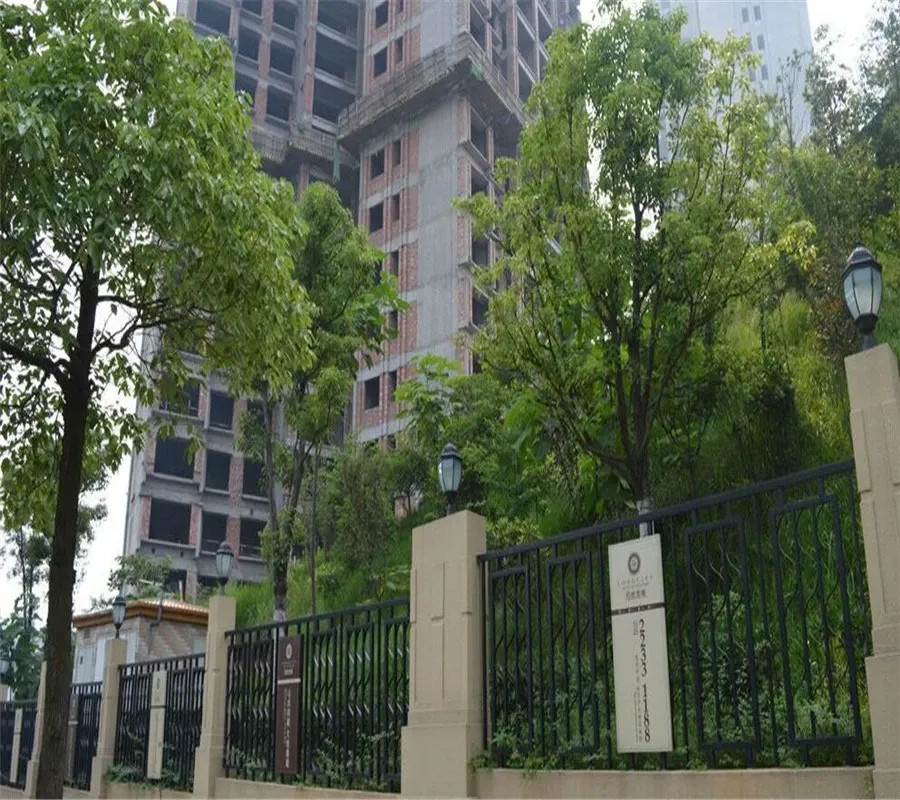 经世龙城3室2厅2卫南北朝向1700.00元/月出租