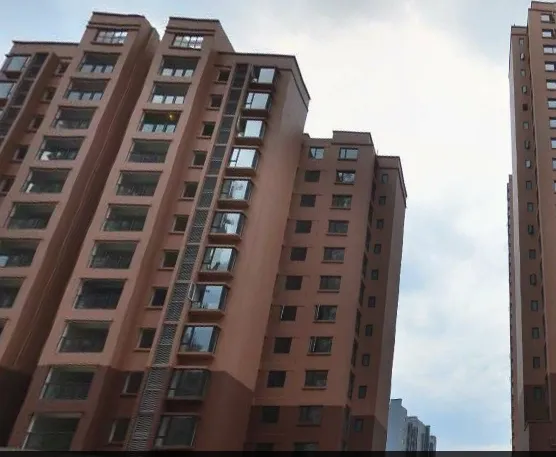 比华利国际城三期3室1厅2卫东朝向3600.00元/月出租