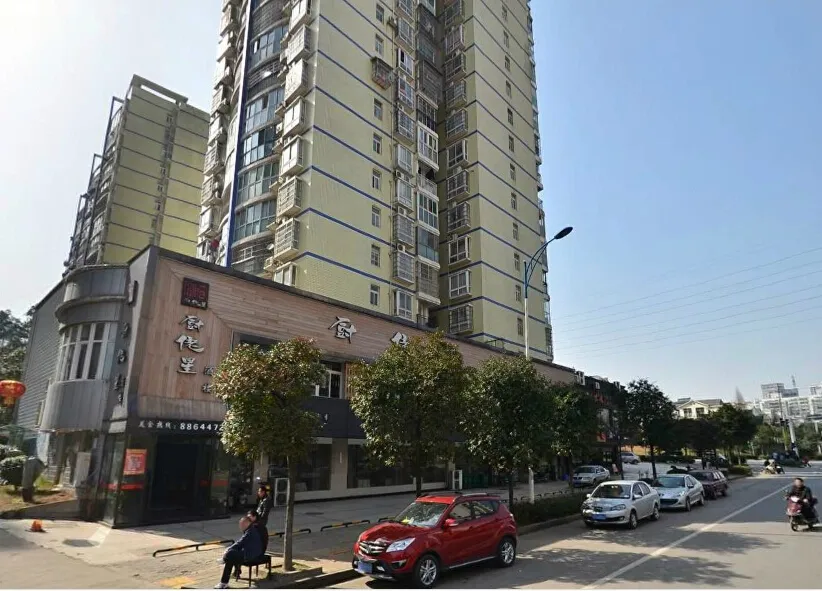 麓谷E家人3室2厅2卫南朝向2600.00元/月出租