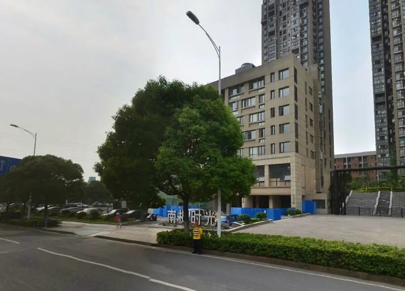 南枫时光3室1厅1卫南朝向2100.00元/月出租