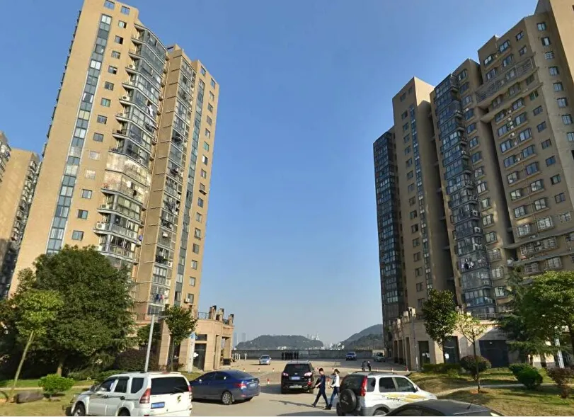 龙王港社区3室2厅1卫南朝向2800.00元/月出租