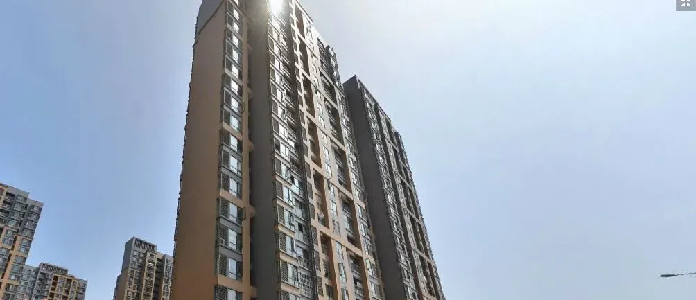 华林南苑1室1厅1卫东南朝向2300.00元/月出租