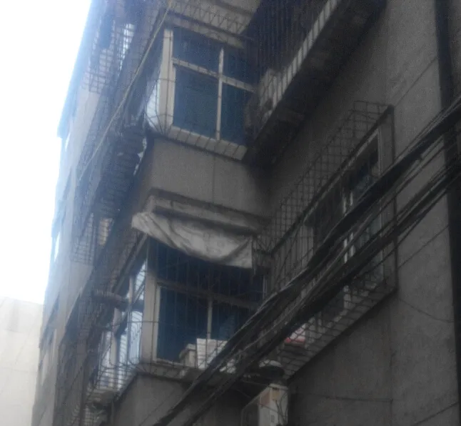 经七路建行家属院2室1厅1卫南北朝向1050.00元/月出租