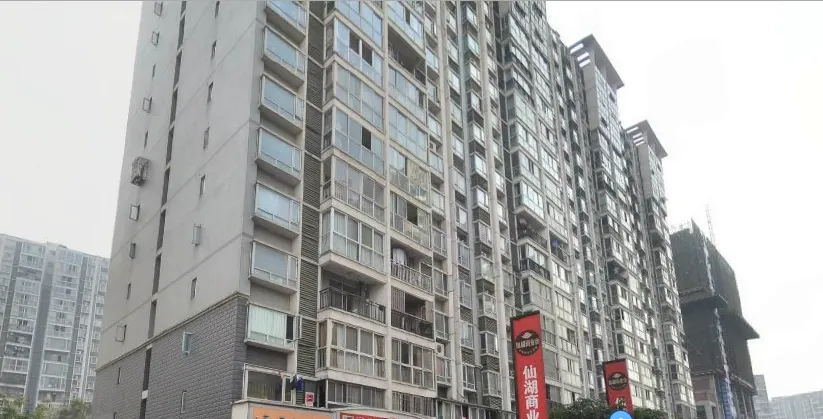 兴元华盛二期3室1厅2卫东南朝向2500.00元/月出租