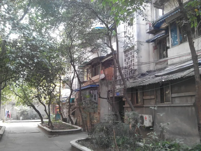 多子巷13号3室1厅1卫东南朝向3800.00元/月出租