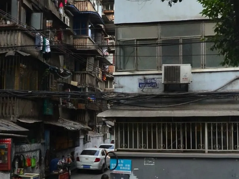 桂王桥西街54号院2室1厅1卫东朝向1600.00元/月出租