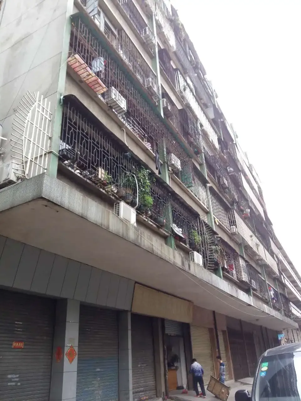 南三路小区3室1厅1卫南朝向2500.00元/月出租