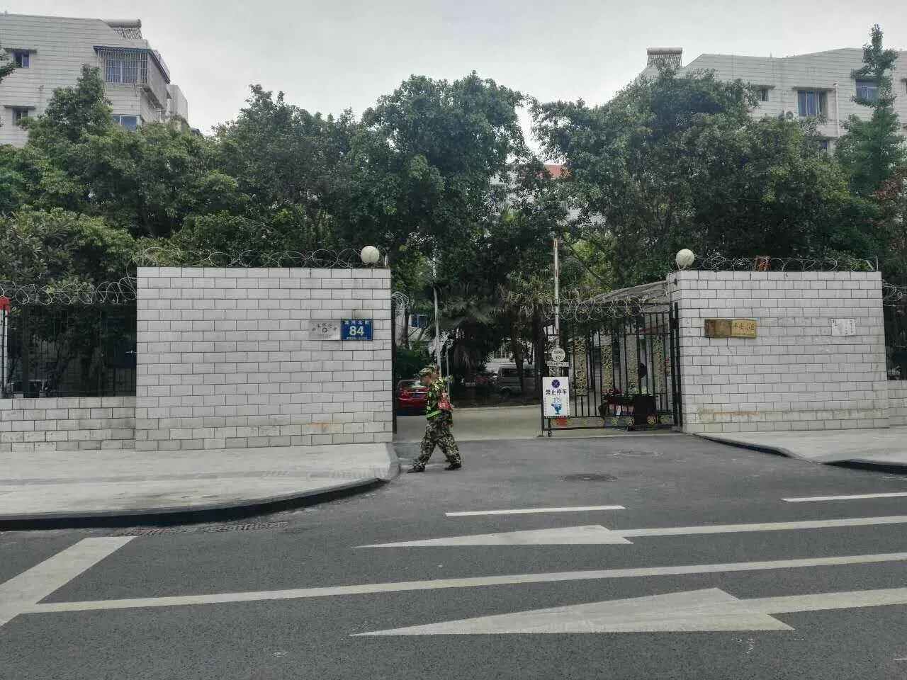 财政局宿舍 3室 2厅 133.54平米