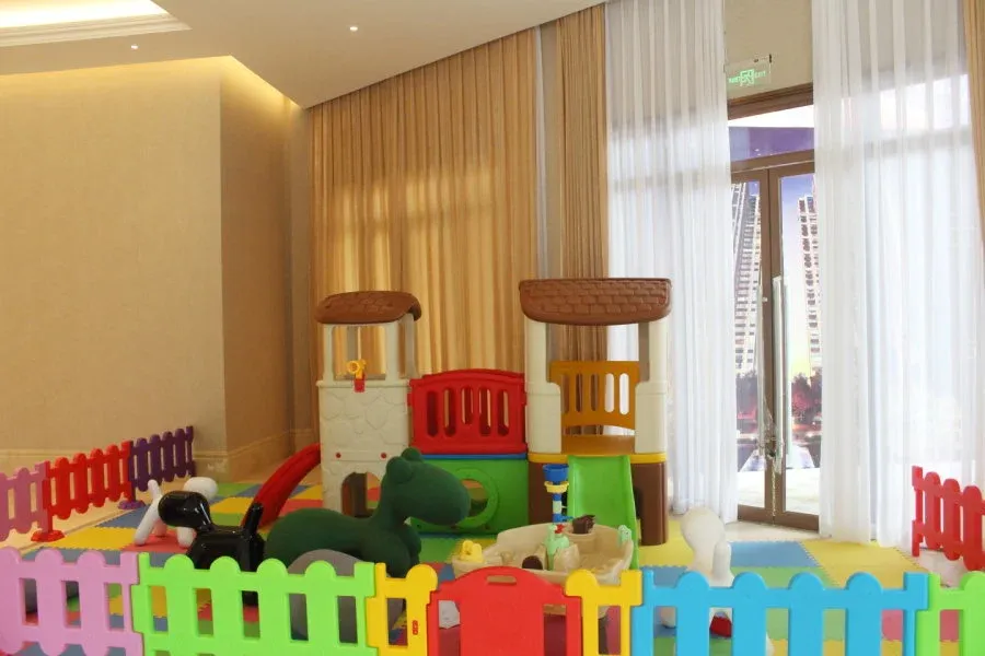 优品道珑苑3室2厅2卫东南朝向2400.00元/月出租