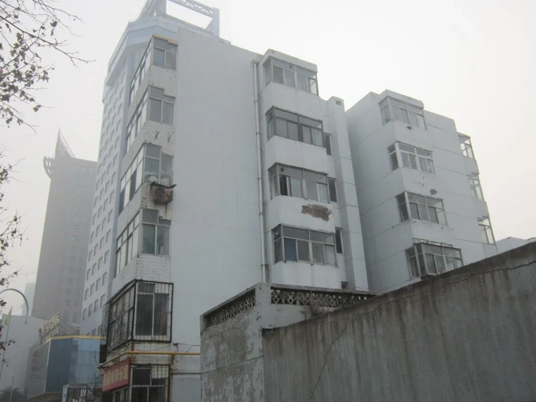 曹家巷小区1室1厅1卫南朝向500.00元/月出租