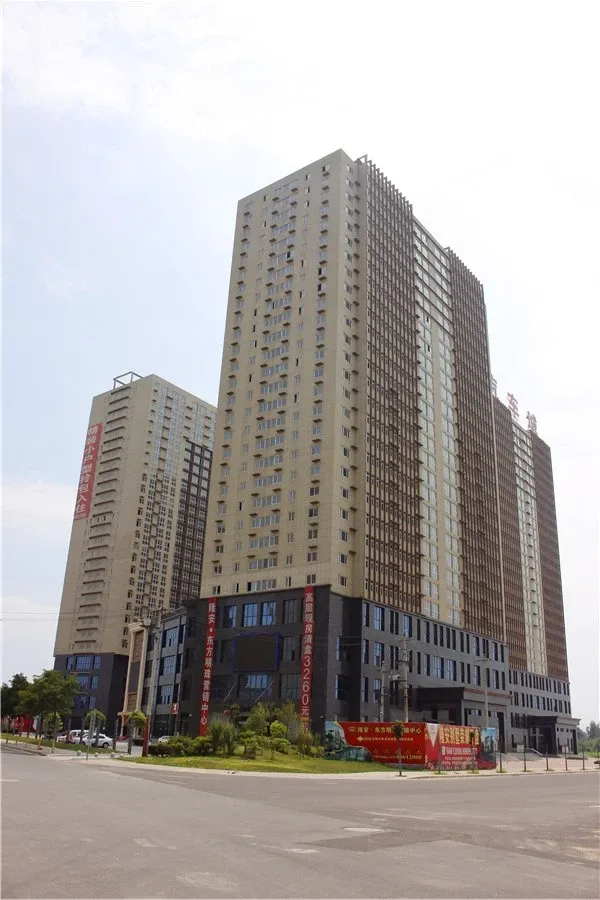 隆安东方明珠1室1厅1卫东南朝向950.00元/月出租
