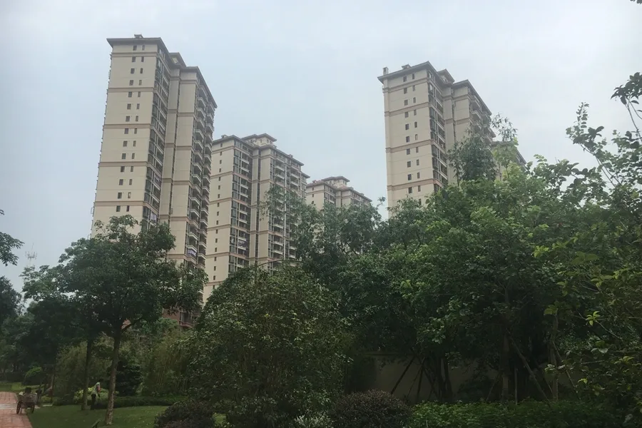富春山居4室2厅2卫东南朝向2000.00元/月出租