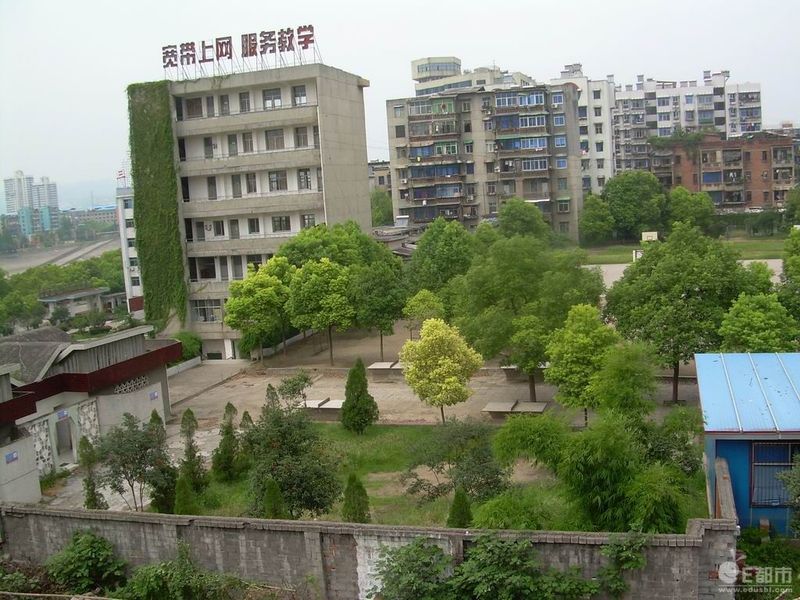 三江小学