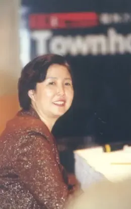 “巾帼第一人”董青:轻声慢语说康城(图) “巾帼第一人”董青:轻声慢语说康城(图)