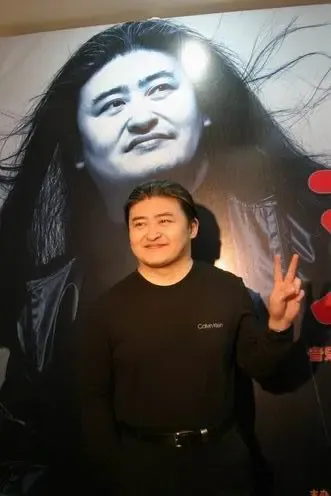 名人名宅大揭密——刘欢低调而不乏情调的家(图) 名人名宅大揭密——刘欢低调而不乏情调的家(图)