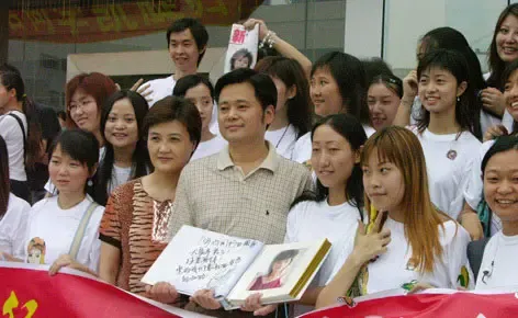 带你一起探密“超女冠军”李宇春的闺房(组图) 带你一起探密“超女冠军”李宇春的闺房(组图)