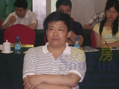 西区指挥部主任 吴建光 西区指挥部主任 吴建光