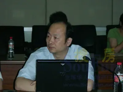 济南市房地产开发总公司经营公司经理 万成粮 济南市房地产开发总公司经营公司经理 万成粮