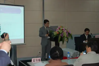 李宏刚秘书长为大家报告2006年的工作总结 李宏刚秘书长为大家报告2006年的工作总结